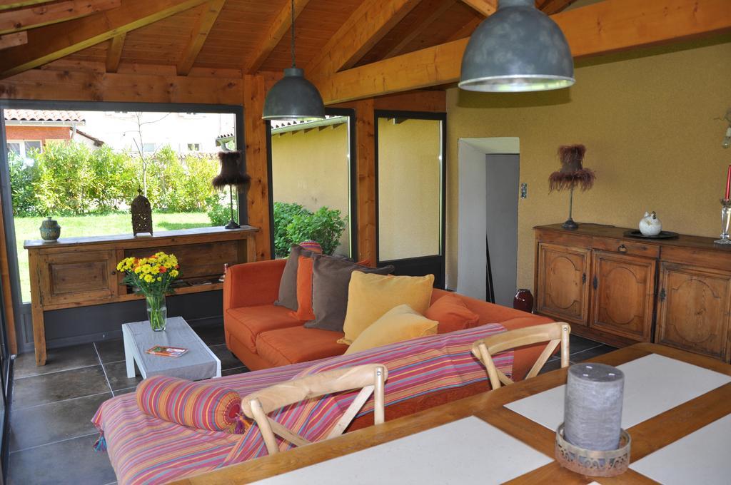 B&B La Cerisaie Francheleins Ngoại thất bức ảnh