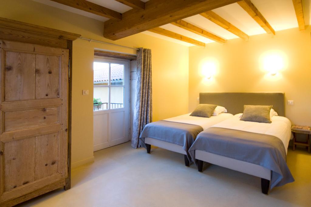 B&B La Cerisaie Francheleins Phòng bức ảnh